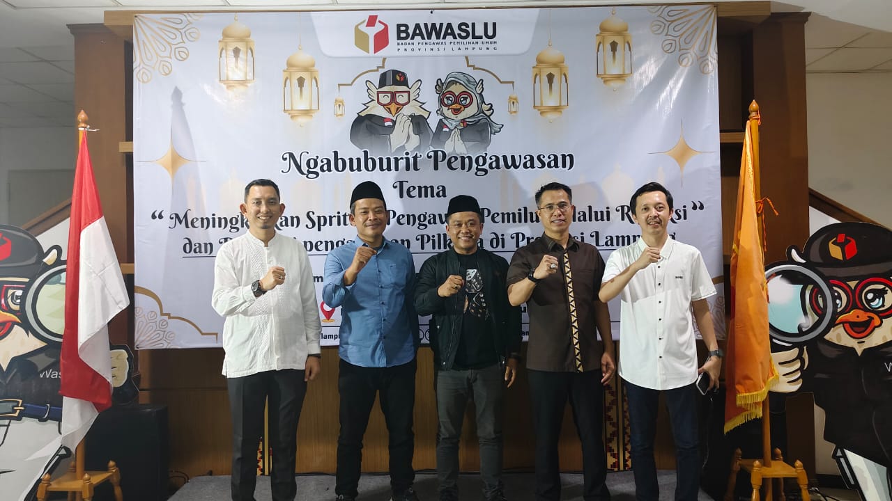 Foto Pimpinan Bawaslu Lambar Menghadiri Acara Ngabuburit Pengawasan