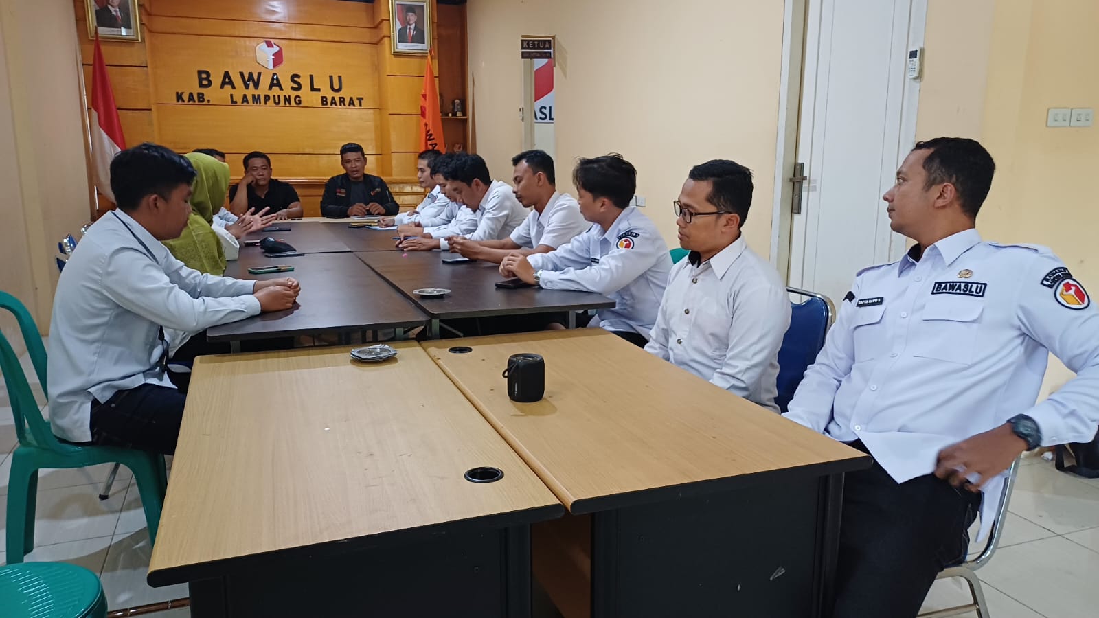 Foto Saat Rapat