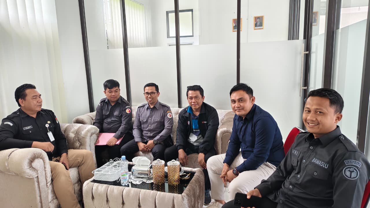 Pengawasan Data Parpol Berkelanjutan