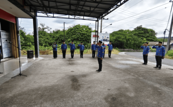 Foto Saat Upacara Memperingati Hari Pahlawan