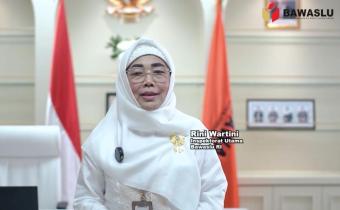 Inspektur Utama Bawaslu Rini Wartini paparkan pentingnya ”Tata Kelola dan Akuntabilitas Kelembagaan dalam Perspektif Ramadhan” melalui daring, Jumat (13/3/2026).